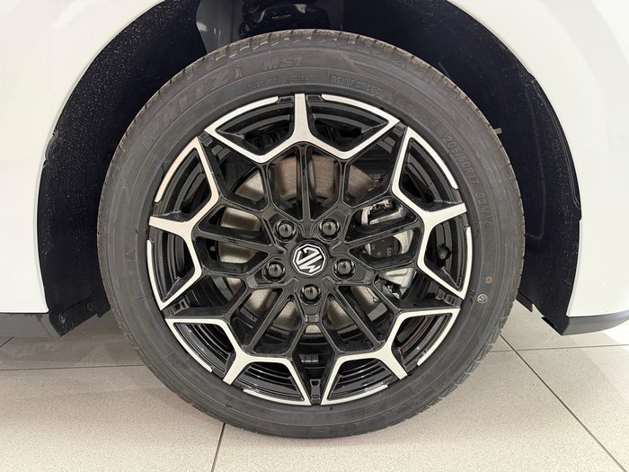 2026 MG MG4 EV Urban Essence 43 AH4E MY26 York White