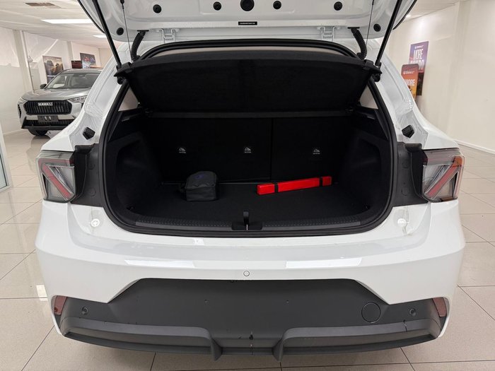 2026 MG MG4 EV Urban Essence 43 AH4E MY26 York White