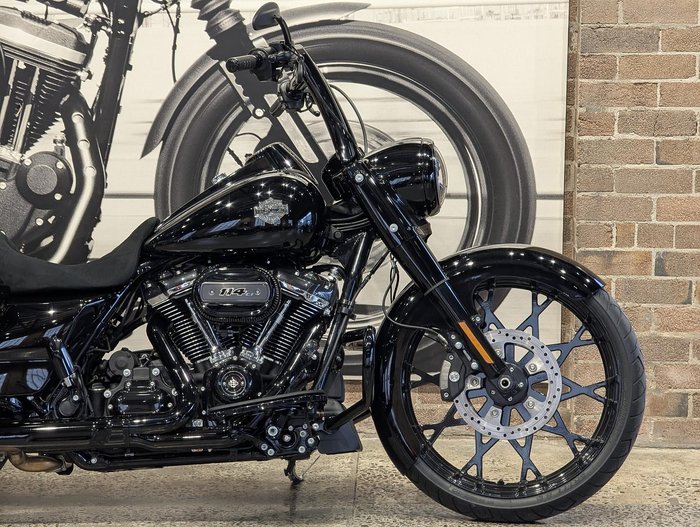 2025 Harley-Davidson Road King Special 114 (FLHRXS) Touring Black