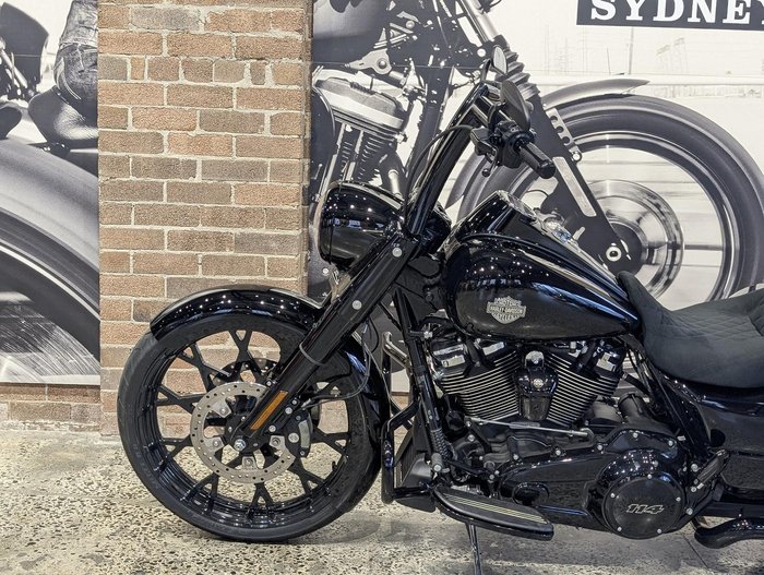 2025 Harley-Davidson Road King Special 114 (FLHRXS) Touring Black