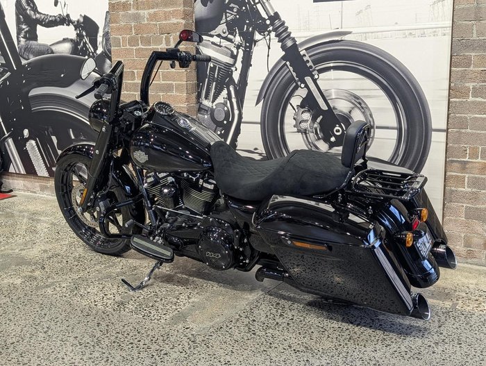 2025 Harley-Davidson Road King Special 114 (FLHRXS) Touring Black