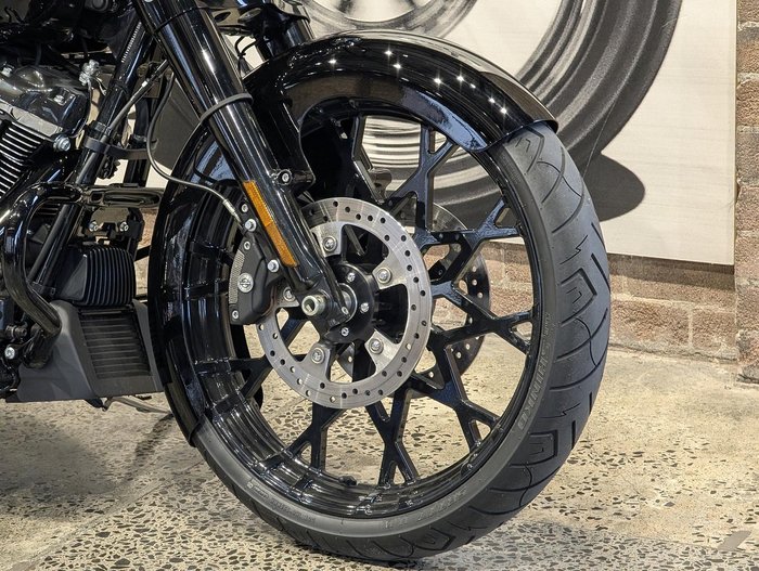 2025 Harley-Davidson Road King Special 114 (FLHRXS) Touring Black