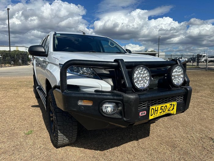 2022 Mitsubishi Triton GLX-R