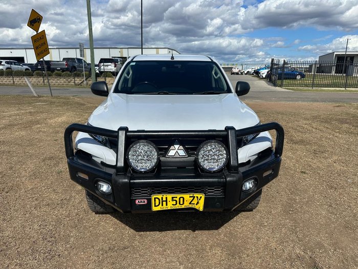 2022 Mitsubishi Triton GLX-R