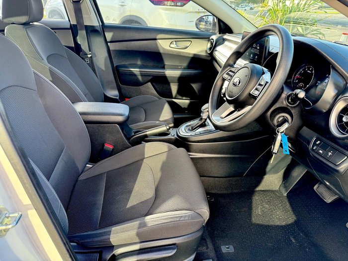 2021 Kia Cerato S BD MY21 Clear White