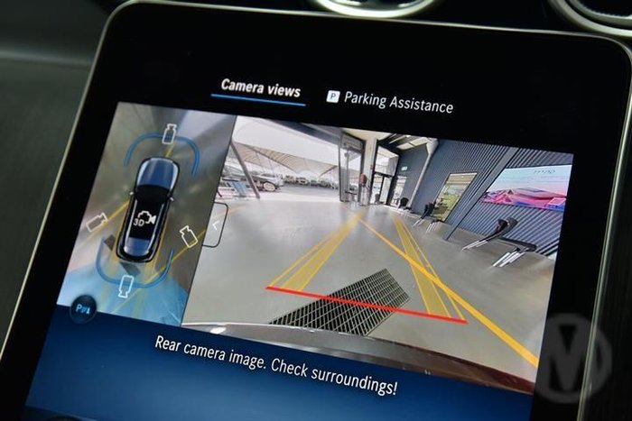 2025 Mercedes-Benz GLC-Class GLC300