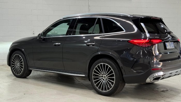2025 Mercedes-Benz GLC-Class GLC300