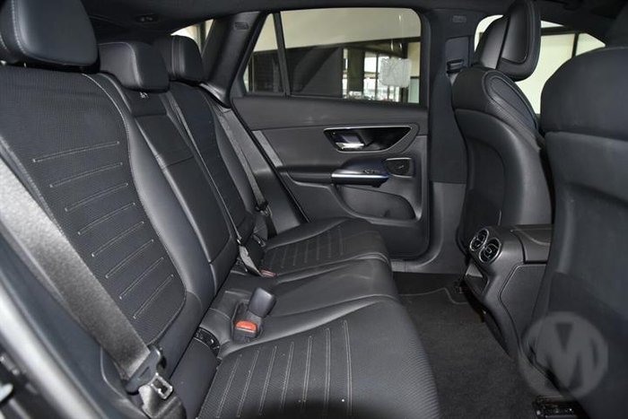 2025 Mercedes-Benz GLC-Class GLC300