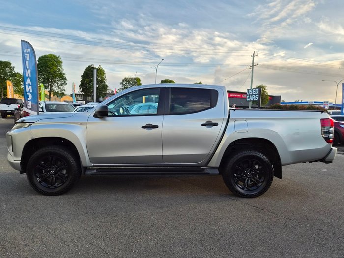 2022 Mitsubishi Triton GLX-R