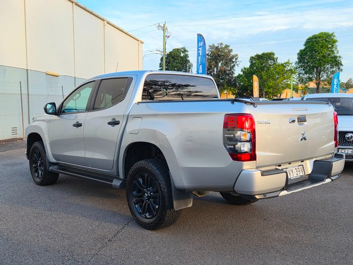 2022 Mitsubishi Triton GLX-R