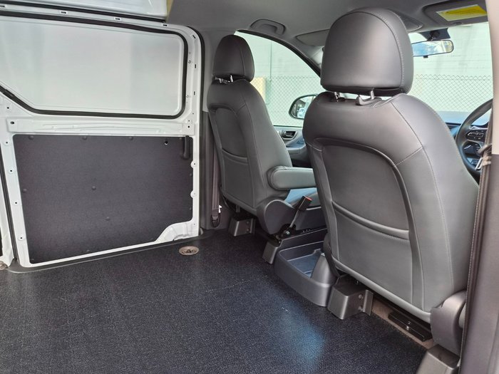 2021 LDV G10 +