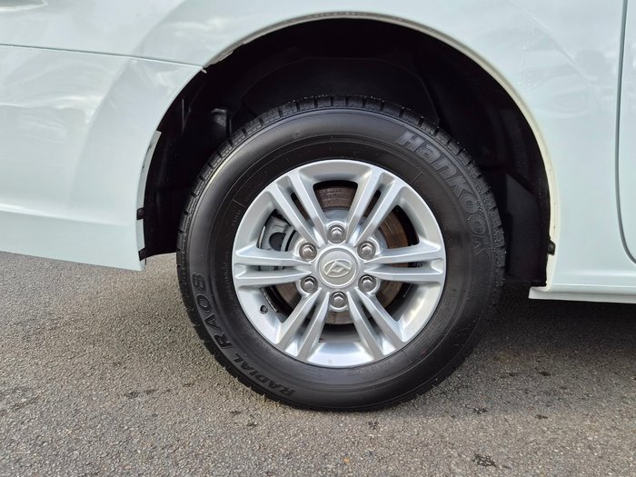 2021 LDV G10 +