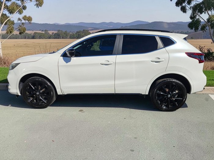 2020 Nissan QASHQAI Midnight Edition
