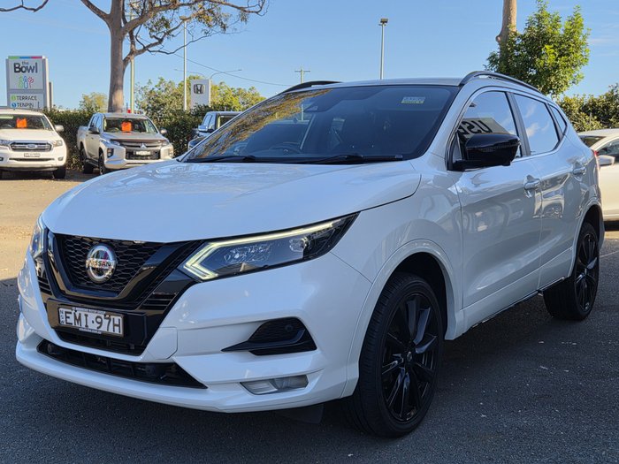 2020 Nissan QASHQAI Midnight Edition