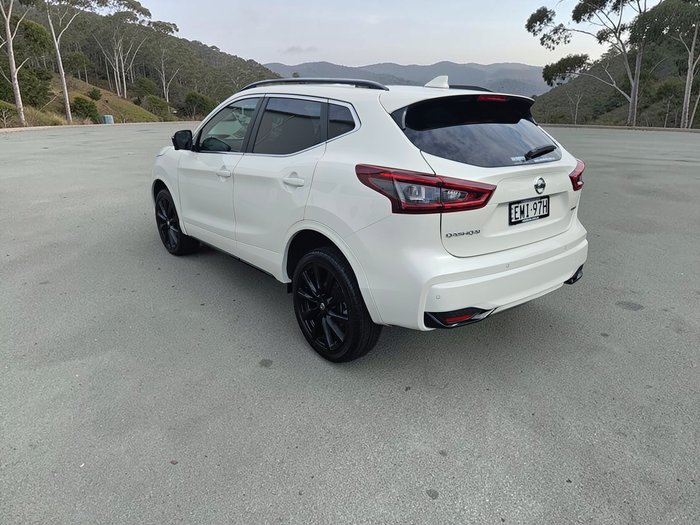 2020 Nissan QASHQAI Midnight Edition