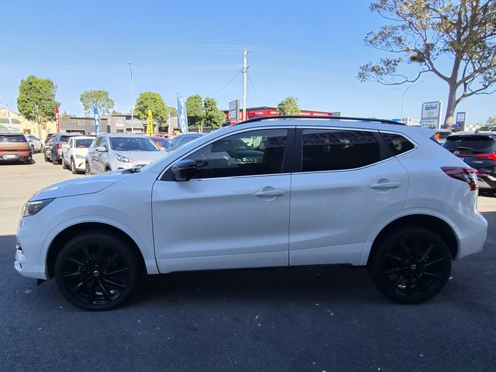 2020 Nissan QASHQAI Midnight Edition