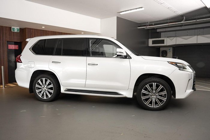 2015 Lexus LX 570