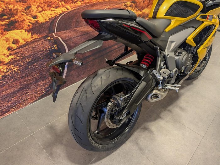 2026 Triumph Daytona 660 LAMS Daytona Yellow