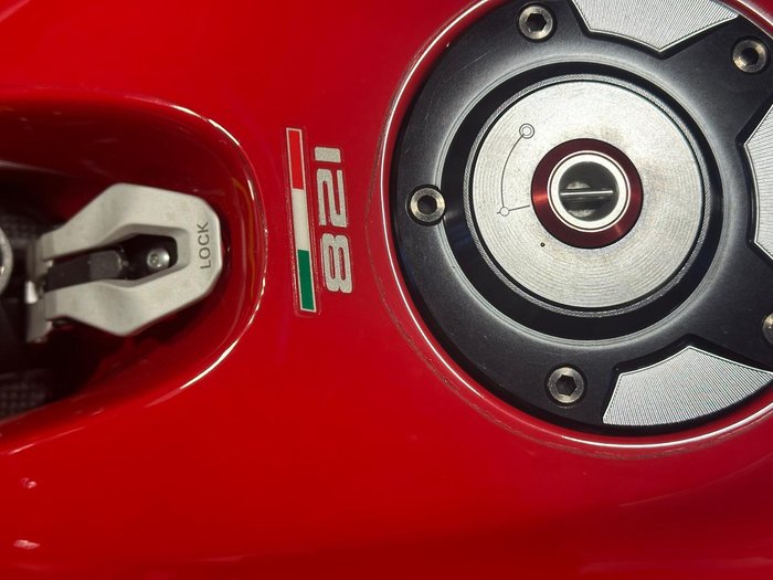 2020 Ducati Monster 821 Monster Red