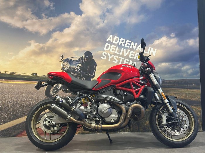 2020 Ducati Monster 821 Monster Red