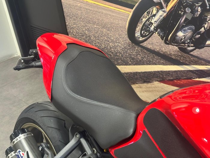 2020 Ducati Monster 821 Monster Red