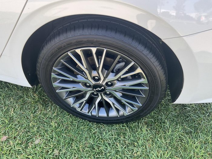 2024 Kia Cerato Sport+