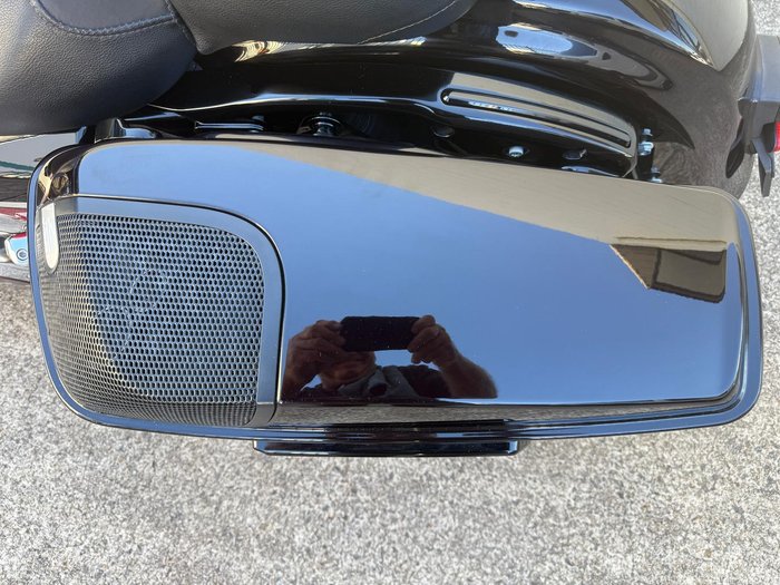 2021 Harley-Davidson CVO Street Glide 117 (FLHXSE) Touring Black