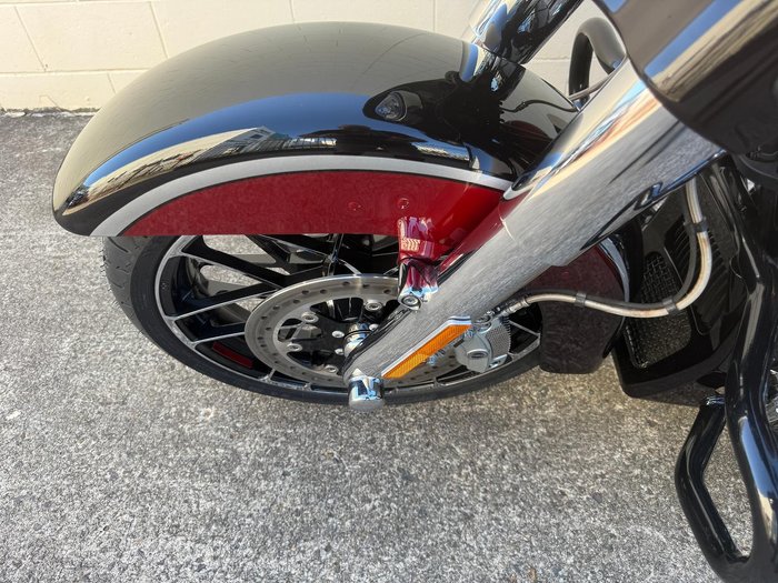 2021 Harley-Davidson CVO Street Glide 117 (FLHXSE) Touring Black