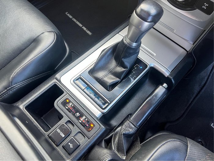 2020 Toyota Landcruiser Prado Kakadu GDJ150R 4X4 Dual Range BLACK