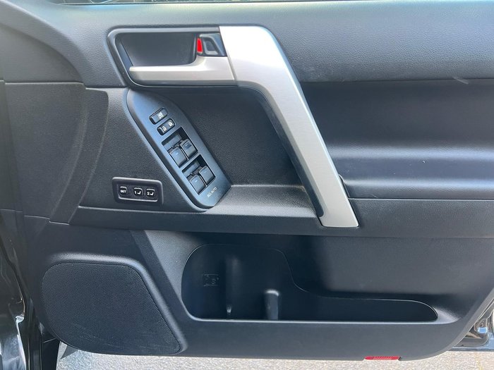 2020 Toyota Landcruiser Prado Kakadu GDJ150R 4X4 Dual Range BLACK