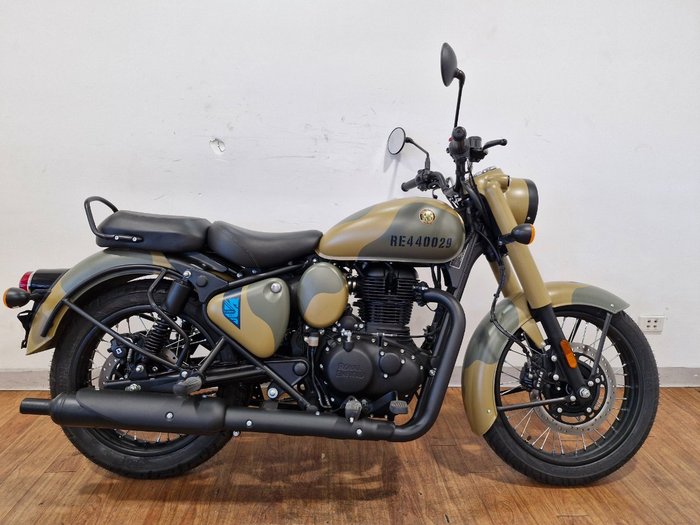2025 Royal Enfield CLASSIC 350 SIGNALS GREEN