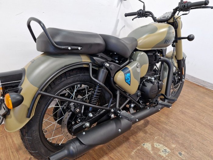 2025 Royal Enfield CLASSIC 350 SIGNALS GREEN