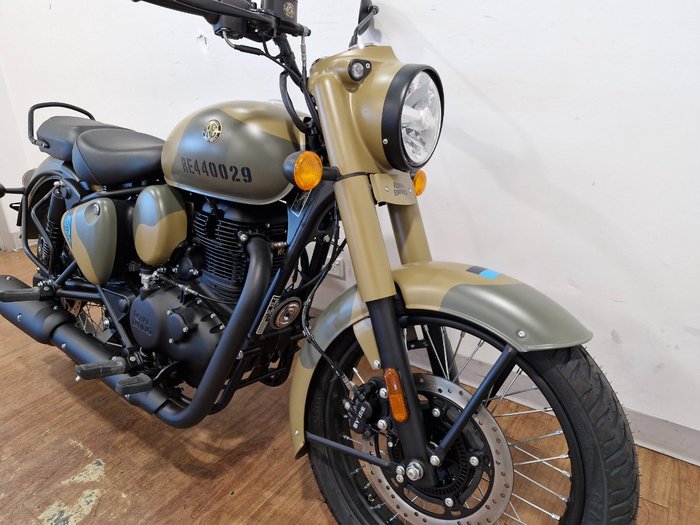 2025 Royal Enfield CLASSIC 350 SIGNALS GREEN