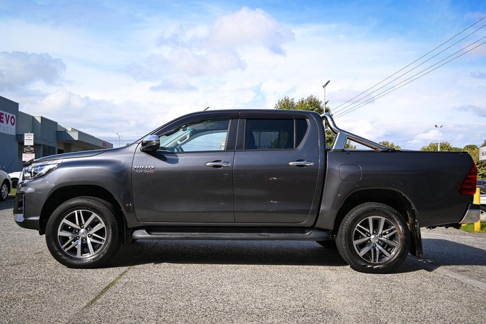 2019 Toyota Hilux SR5