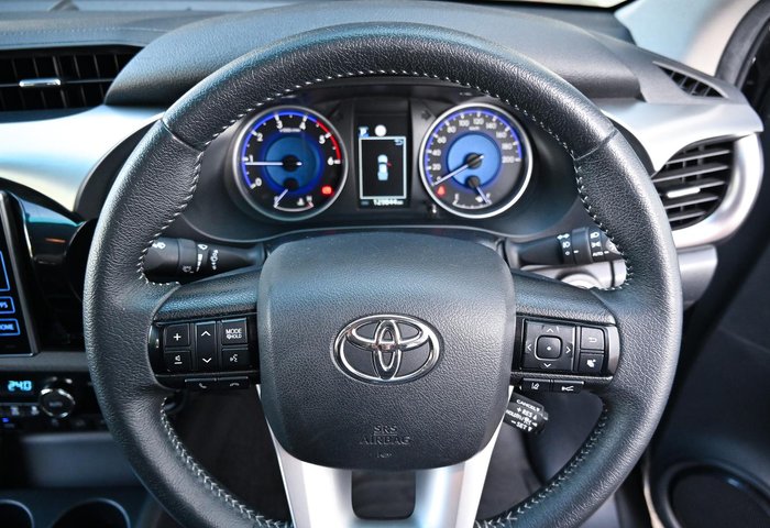 2019 Toyota Hilux SR5