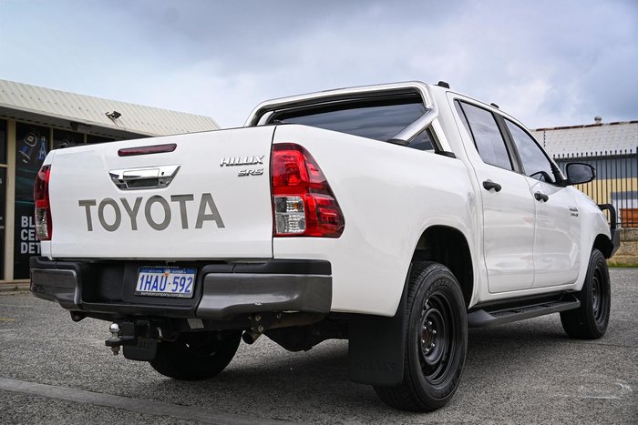 2020 Toyota Hilux SR