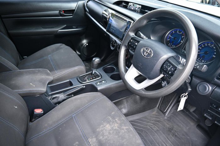 2020 Toyota Hilux SR