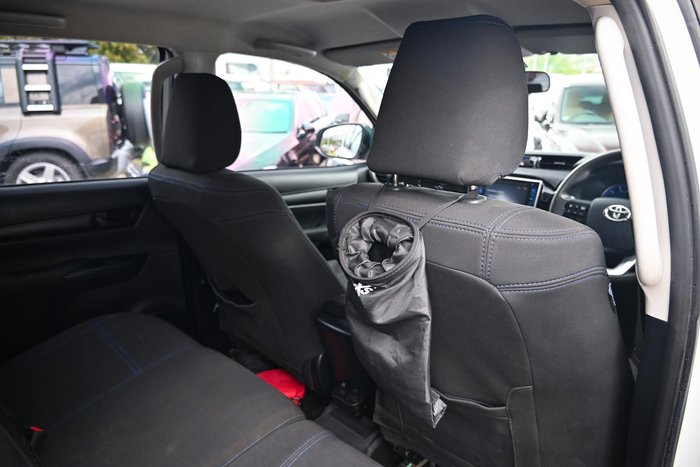 2020 Toyota Hilux SR