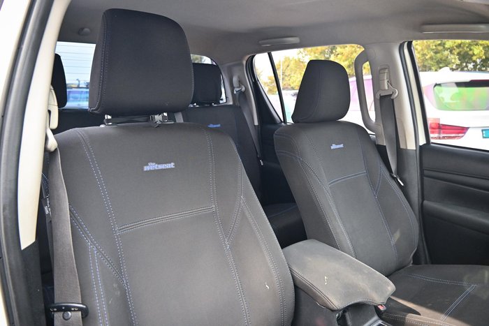 2020 Toyota Hilux SR