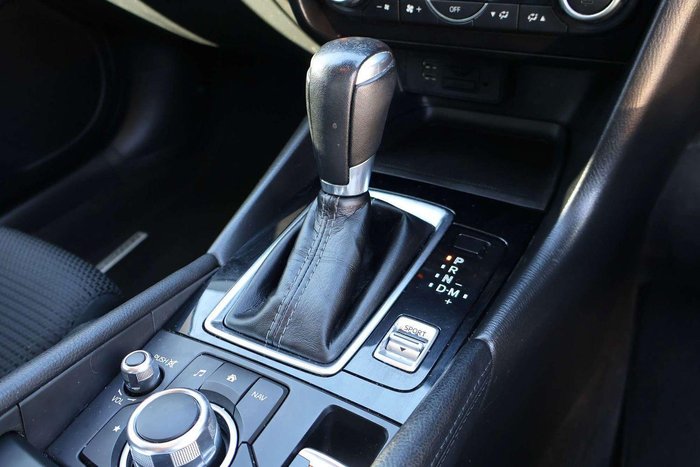 2018 Mazda 3 SP25