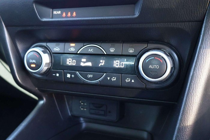 2018 Mazda 3 SP25