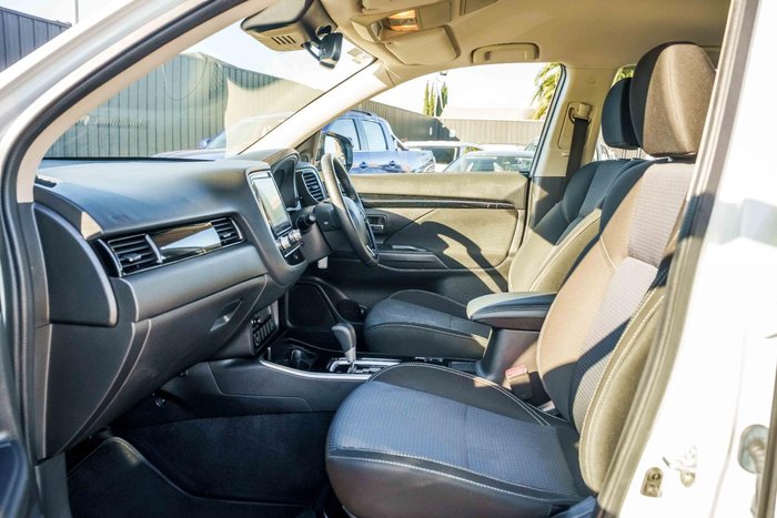 2019 Mitsubishi Outlander ES