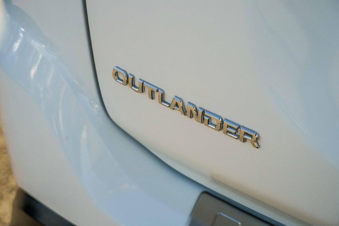2019 Mitsubishi Outlander ES