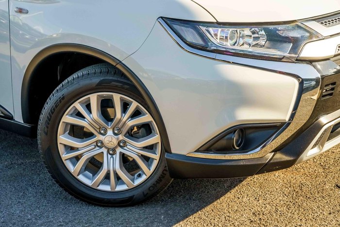 2019 Mitsubishi Outlander ES