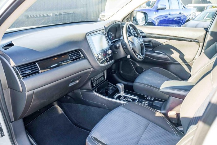 2019 Mitsubishi Outlander ES