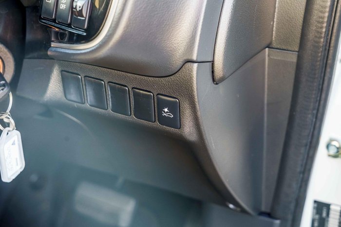 2019 Mitsubishi Outlander ES