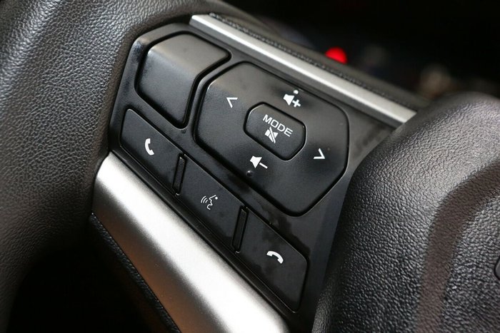 2021 Isuzu D-MAX LS-M