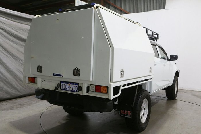 2021 Isuzu D-MAX LS-M