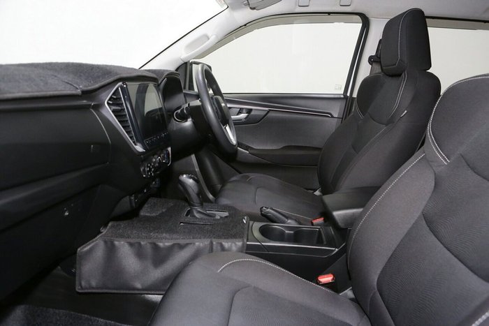 2021 Isuzu D-MAX LS-M