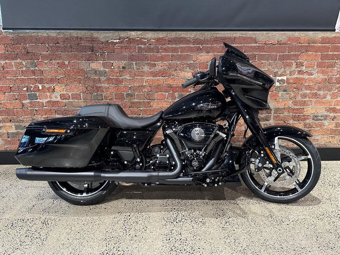 Harley-Davidson Street Glide 117 (FLHX) Touring